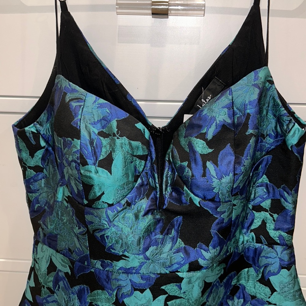 NWT Lulus dress!!